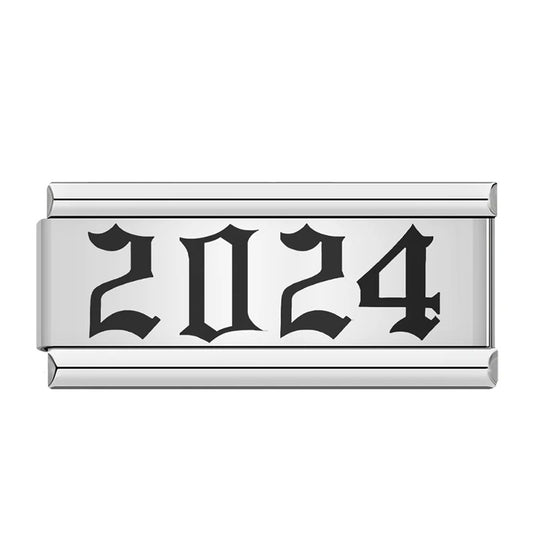Italian charm bracelet -  The numbers '2024' symbolize a significant year, often associated with graduation, new beginnings, and achievements.