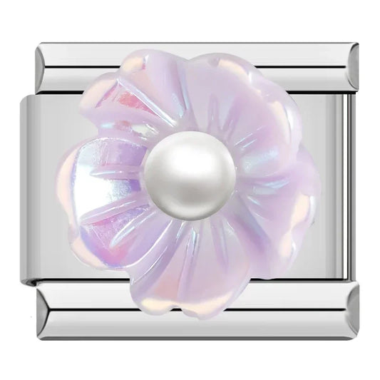 Schillernder Perlenblumen-Charm