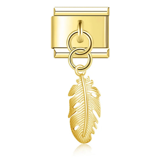 Italienisches Bettelarmband – Federn werden oft mit Freiheit, Spiritualität und Verbindung zu höheren Sphären assoziiert.